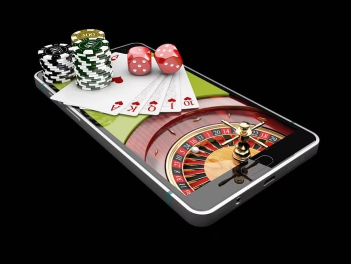 Filipino player accessing live casino games on a mobile phone